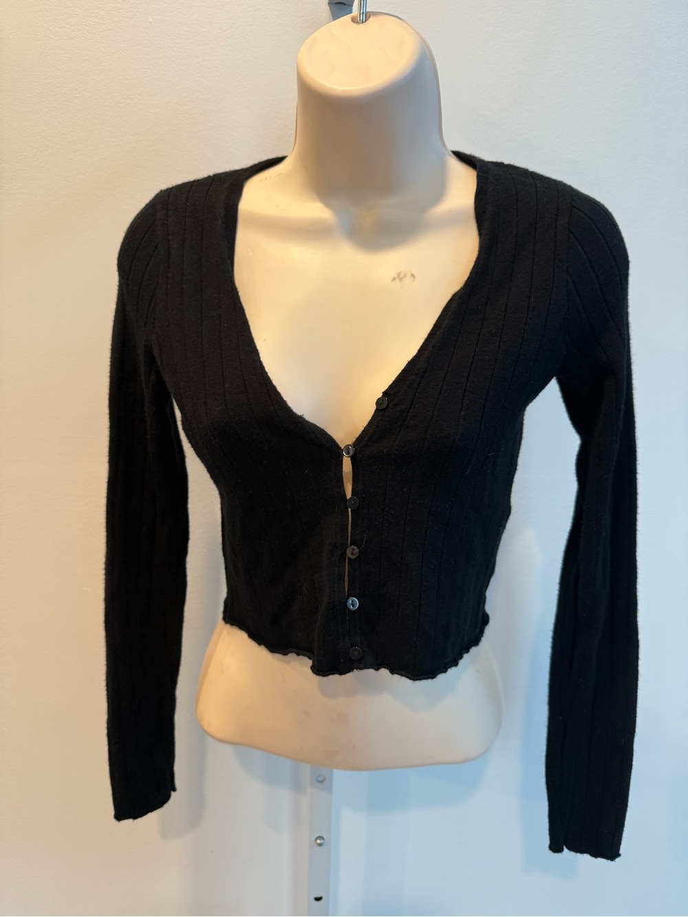 Abercrombie & Fitch Black Ribbed V-Neck Button-Front Cardigan Cropped Size XS